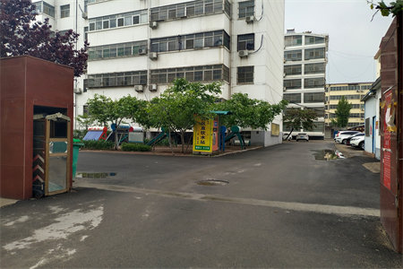 滨江御园3室2厅2卫208万160m2毛坯房出售